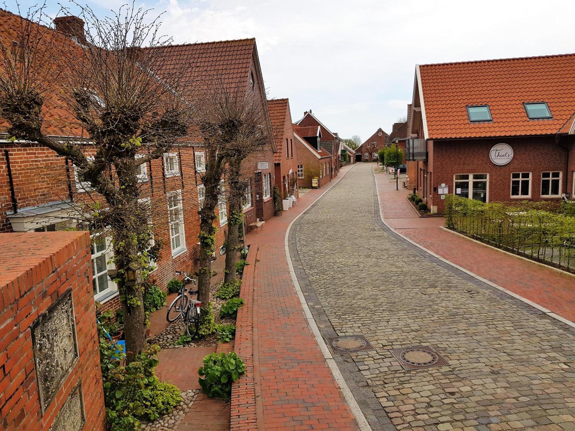 Ferienhaus Am Sielblick In Ditzum Exterior photo